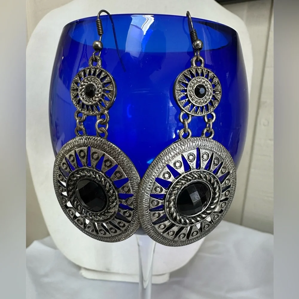 Industrial vibe Guess silvertone dangle earrings